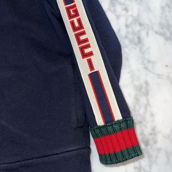 GUCCI BOYS LOGO ZIP UP SWEATSHIRT 5 - Picture 2 of 7